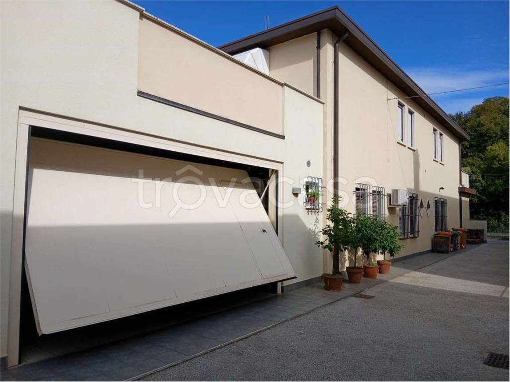 casa indipendente in vendita a Preganziol in zona Frescada
