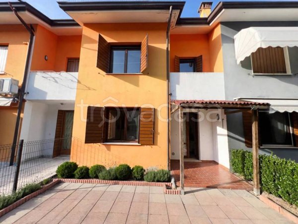 casa indipendente in vendita a Preganziol in zona Sambughè