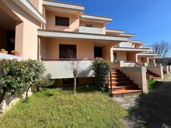 casa indipendente in vendita a Quinto di Treviso in zona Santa Cristina