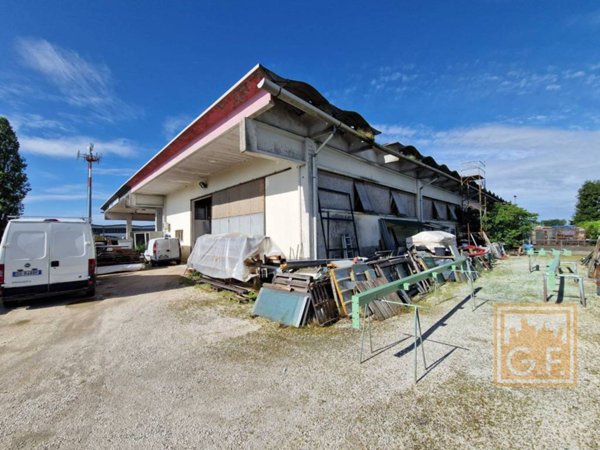 locale commerciale in vendita a Quinto di Treviso