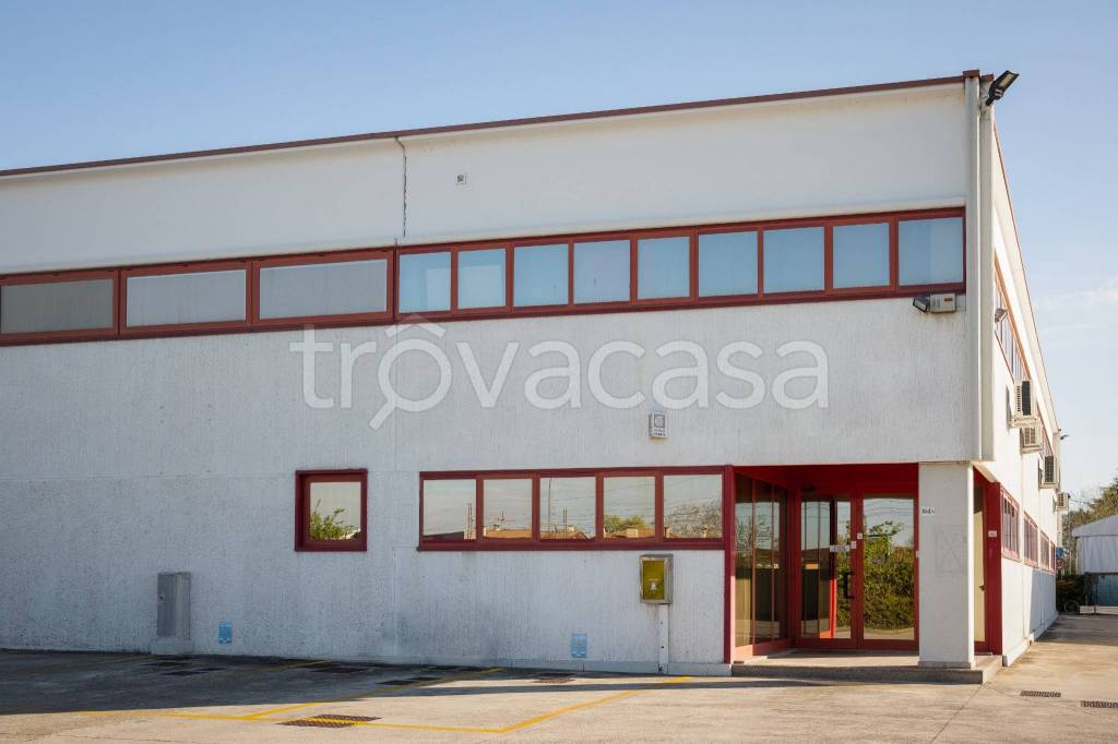 locale commerciale in vendita a Quinto di Treviso