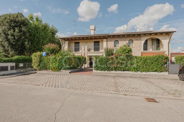 casa indipendente in vendita a Quinto di Treviso in zona Santa Cristina
