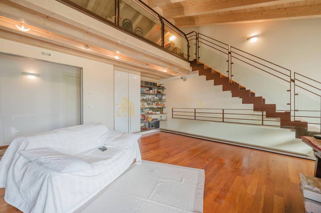 casa indipendente in vendita a Quinto di Treviso in zona Santa Cristina