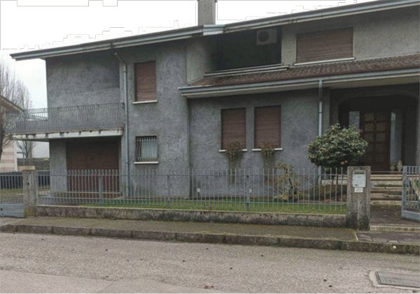 casa indipendente in vendita a Quinto di Treviso in zona Santa Cristina