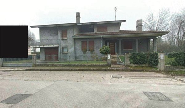 casa indipendente in vendita a Quinto di Treviso in zona Santa Cristina