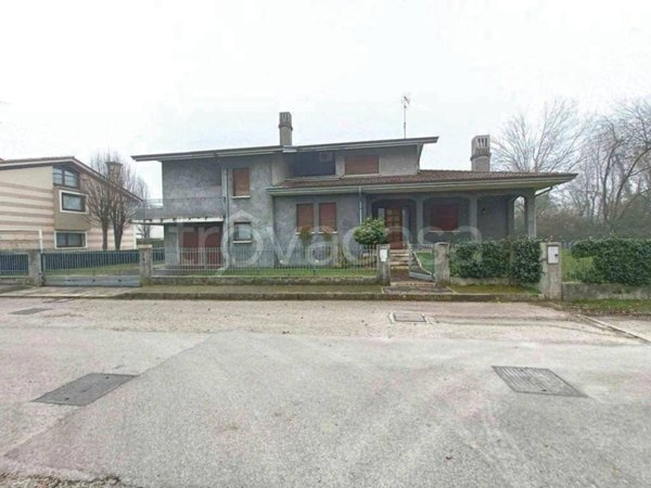 casa indipendente in vendita a Quinto di Treviso in zona Santa Cristina