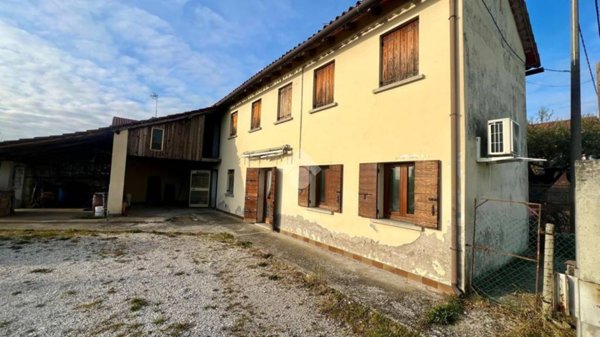 casa indipendente in vendita a Quinto di Treviso in zona Santa Cristina