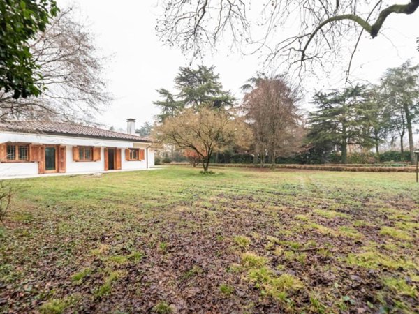 casa indipendente in vendita a Quinto di Treviso in zona Santa Cristina