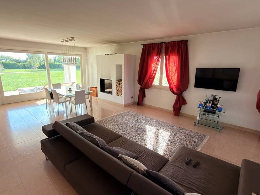 casa indipendente in vendita a Quinto di Treviso in zona Santa Cristina