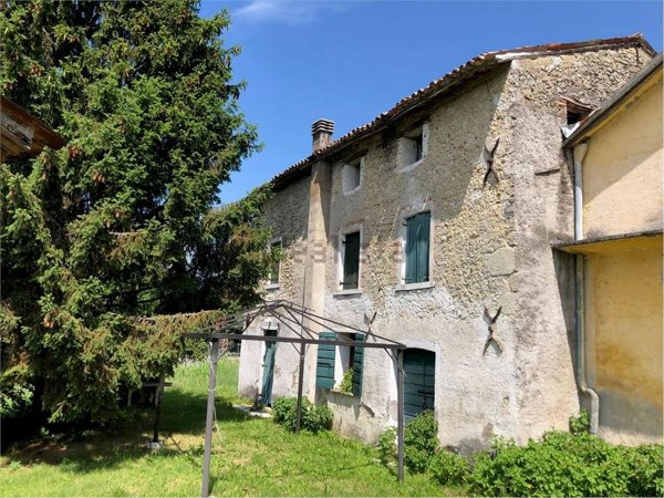 casa indipendente in vendita a Refrontolo