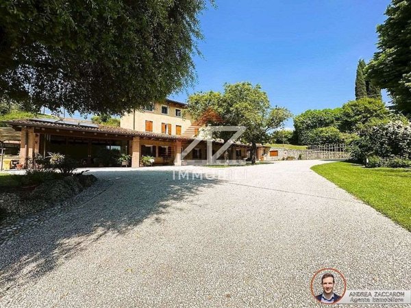 casa indipendente in vendita a Refrontolo