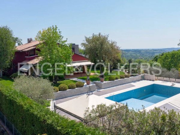 casa indipendente in vendita a Refrontolo