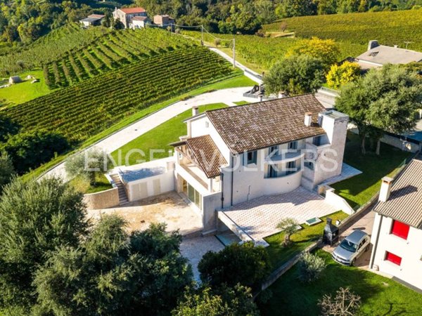 casa indipendente in vendita a Refrontolo