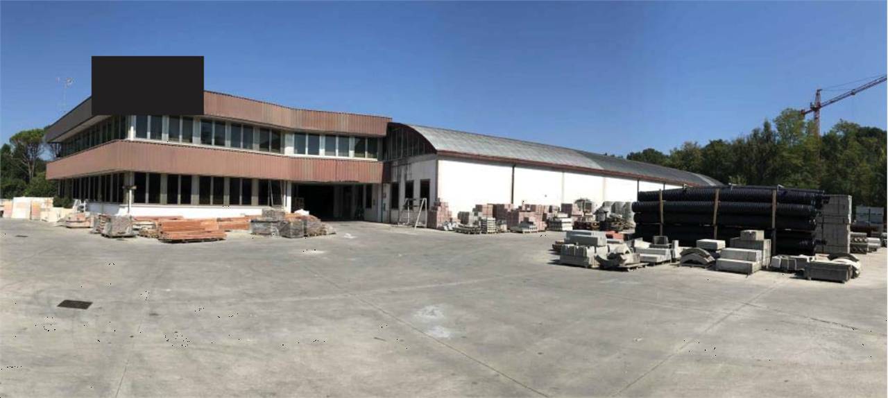 locale commerciale in vendita a Refrontolo