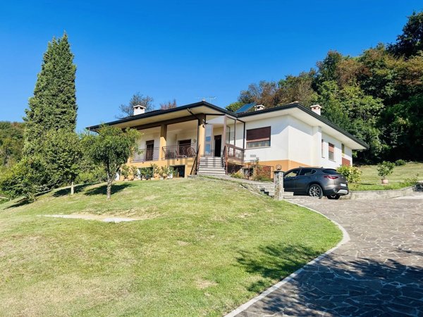 casa indipendente in vendita a Refrontolo