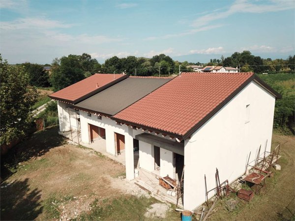 casa indipendente in vendita a Resana in zona Castelminio