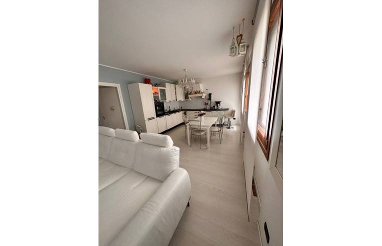appartamento in vendita a Resana in zona Castelminio