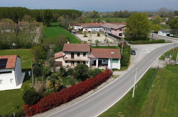 casa indipendente in vendita a Resana