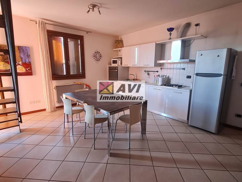 appartamento in vendita a Resana in zona Castelminio