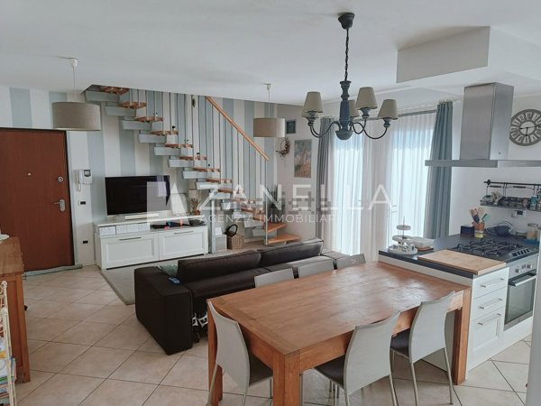 appartamento in vendita a Resana in zona Castelminio