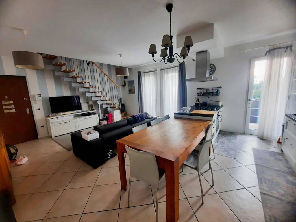 appartamento in vendita a Resana in zona Castelminio