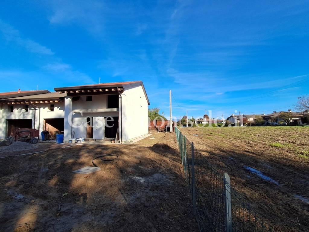 casa indipendente in vendita a Resana in zona Castelminio