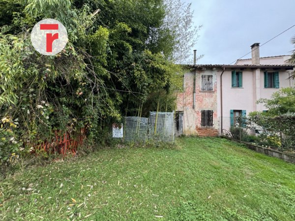 casa indipendente in vendita a Resana in zona Castelminio
