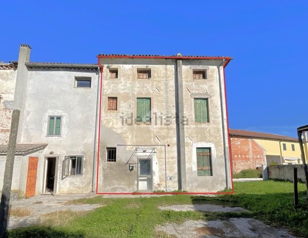 appartamento in vendita a Resana in zona San Marco