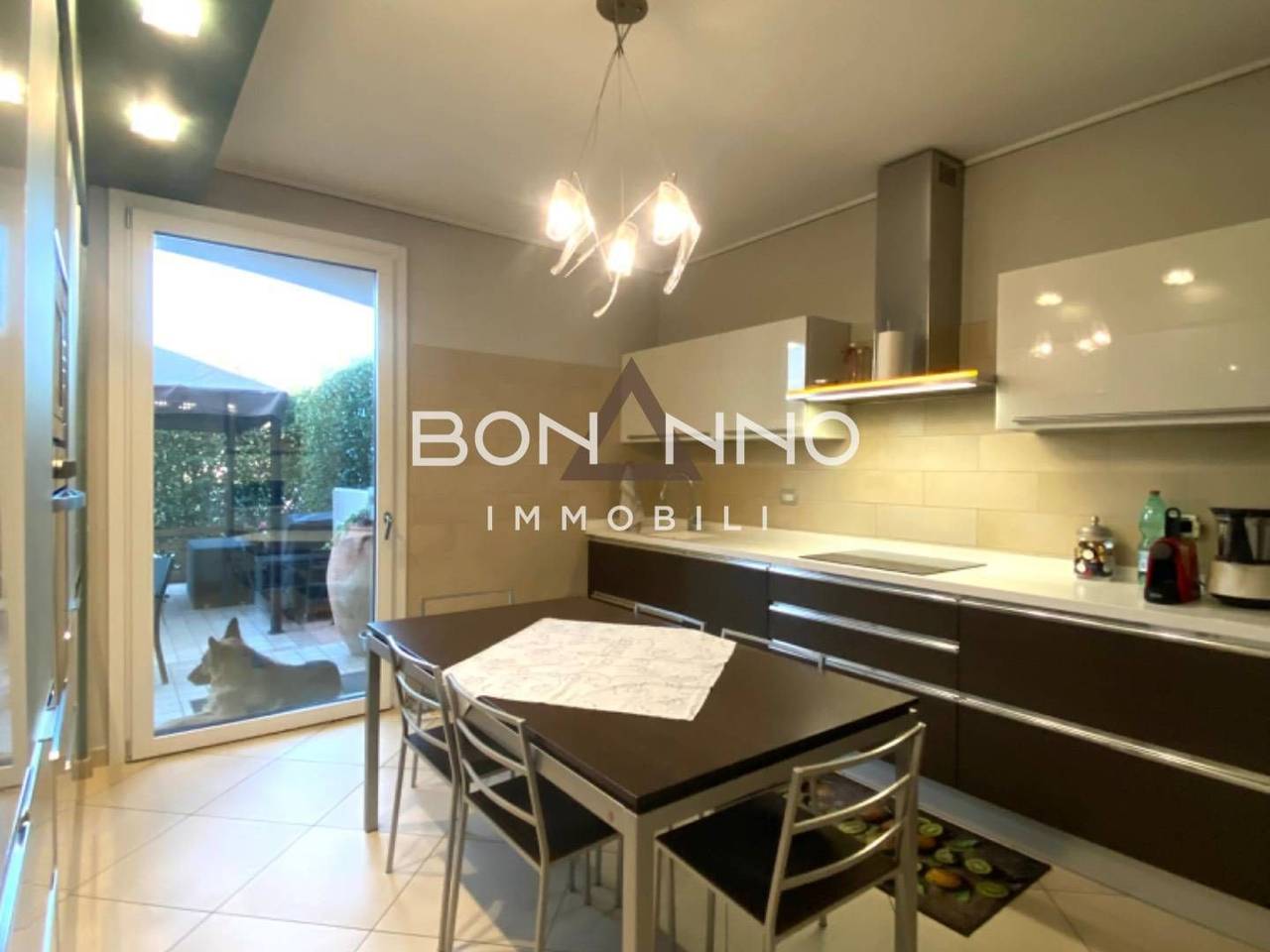 casa indipendente in vendita a Resana in zona Castelminio