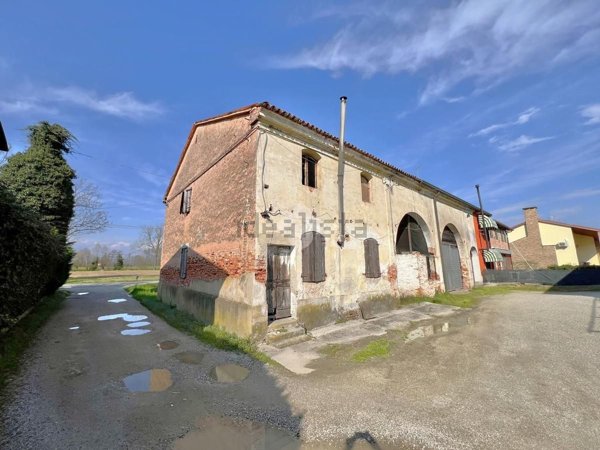 casale in vendita a Resana in zona San Marco