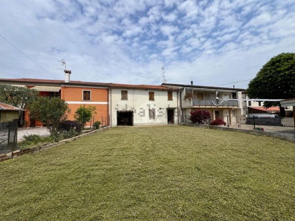 esavano in vendita a Resana