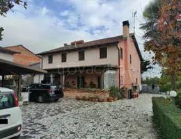 appartamento in vendita a Resana in zona Castelminio
