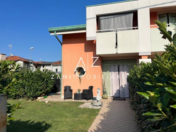 casa indipendente in vendita a Resana in zona Castelminio