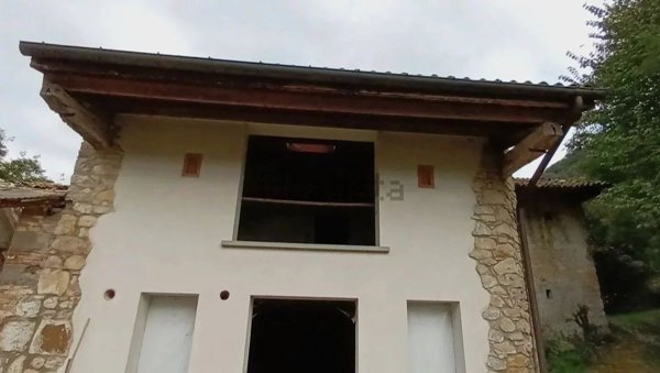casa indipendente in vendita a Revine Lago