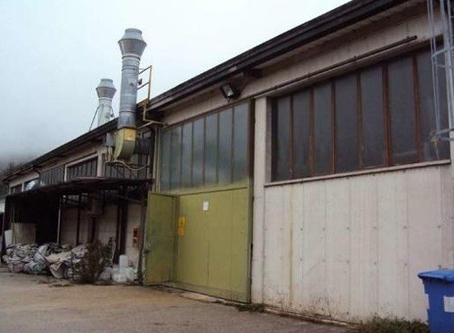 ufficio in vendita a Revine Lago in zona Revine