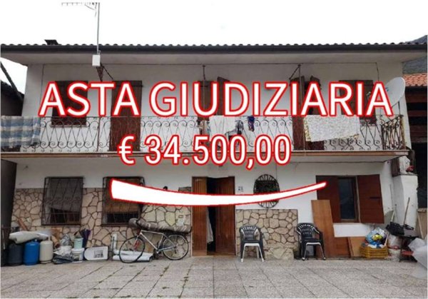 appartamento in vendita a Revine Lago in zona Santa Maria