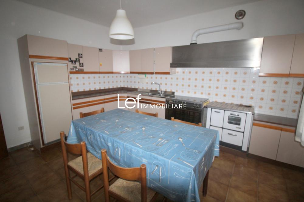 casa indipendente in vendita a Revine Lago in zona Lago