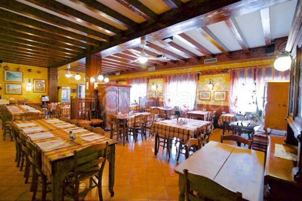 appartamento in vendita a Revine Lago in zona Lago
