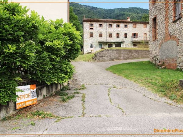 casa indipendente in vendita a Revine Lago in zona Sottocroda