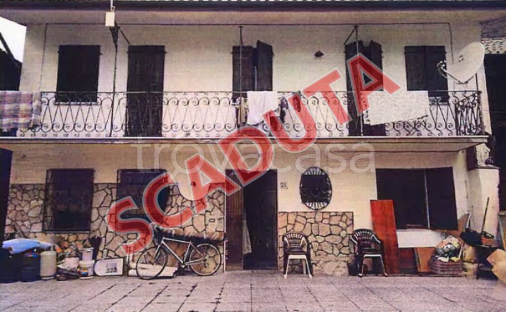 appartamento in vendita a Revine Lago in zona Santa Maria