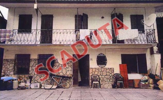 appartamento in vendita a Revine Lago in zona Santa Maria