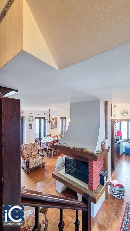 appartamento in vendita a Revine Lago in zona Revine