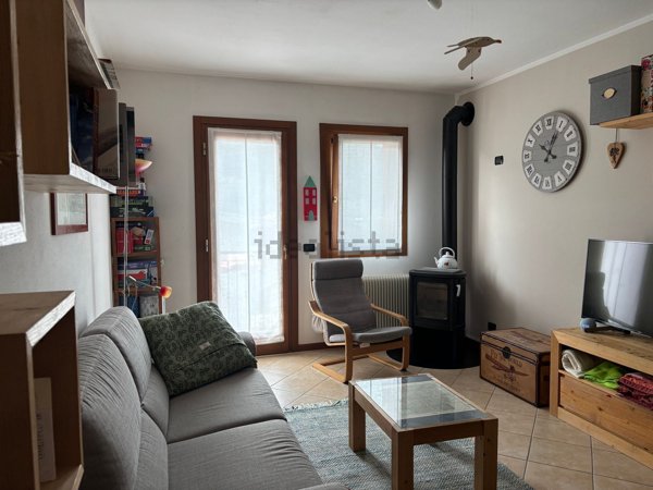 appartamento in vendita a Revine Lago in zona Revine