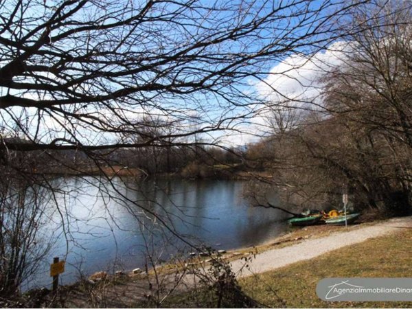 negozio in vendita a Revine Lago in zona Santa Maria