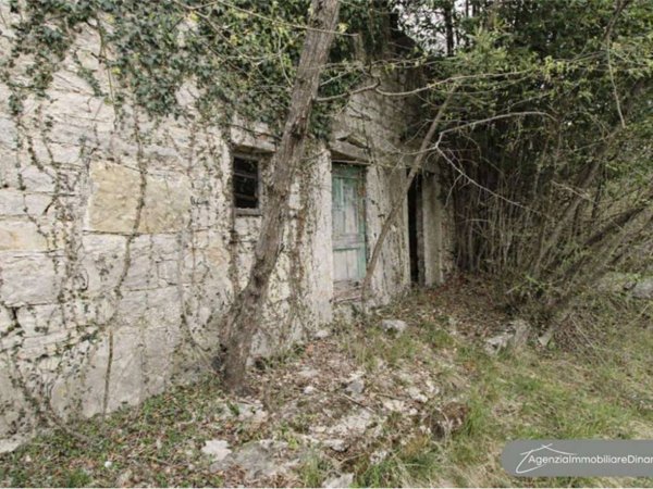 appartamento in vendita a Revine Lago in zona Revine