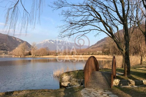 casa indipendente in vendita a Revine Lago in zona Lago