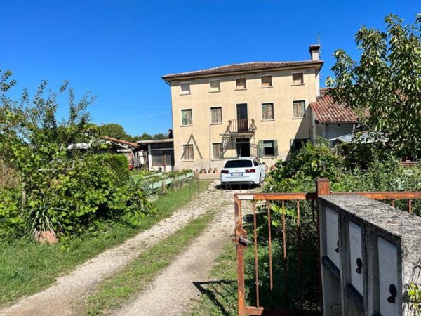 casa indipendente in vendita a Riese Pio X in zona Vallà