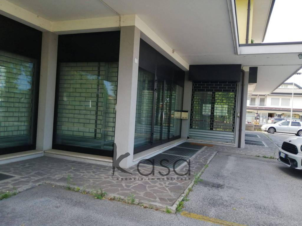 ufficio in vendita a Riese Pio X in zona Vallà