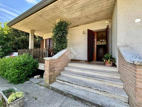 casa indipendente in vendita a Riese Pio X in zona Spineda