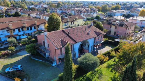 appartamento in vendita a Riese Pio X in zona Vallà